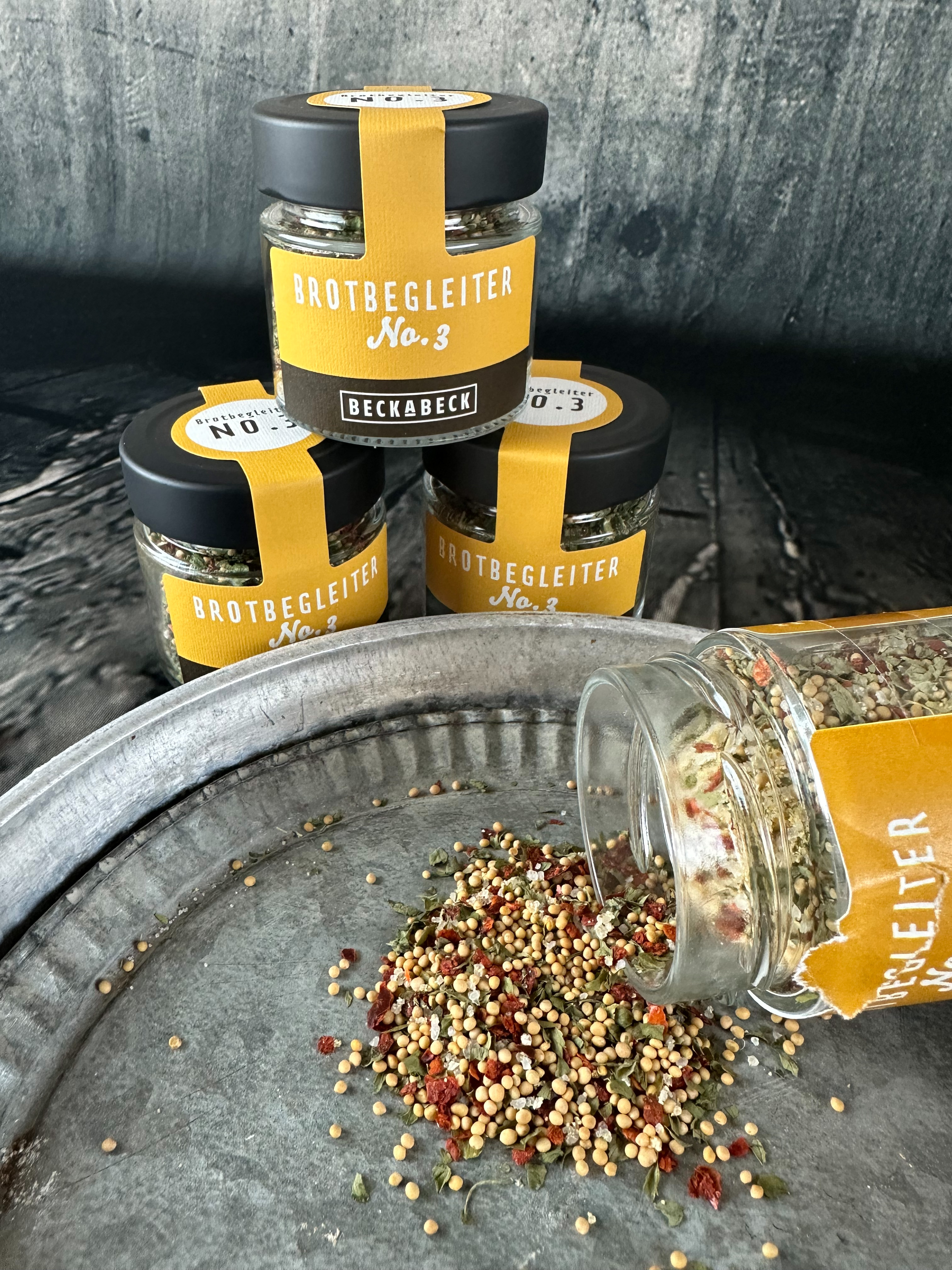 Brotbegleiter NO. 3