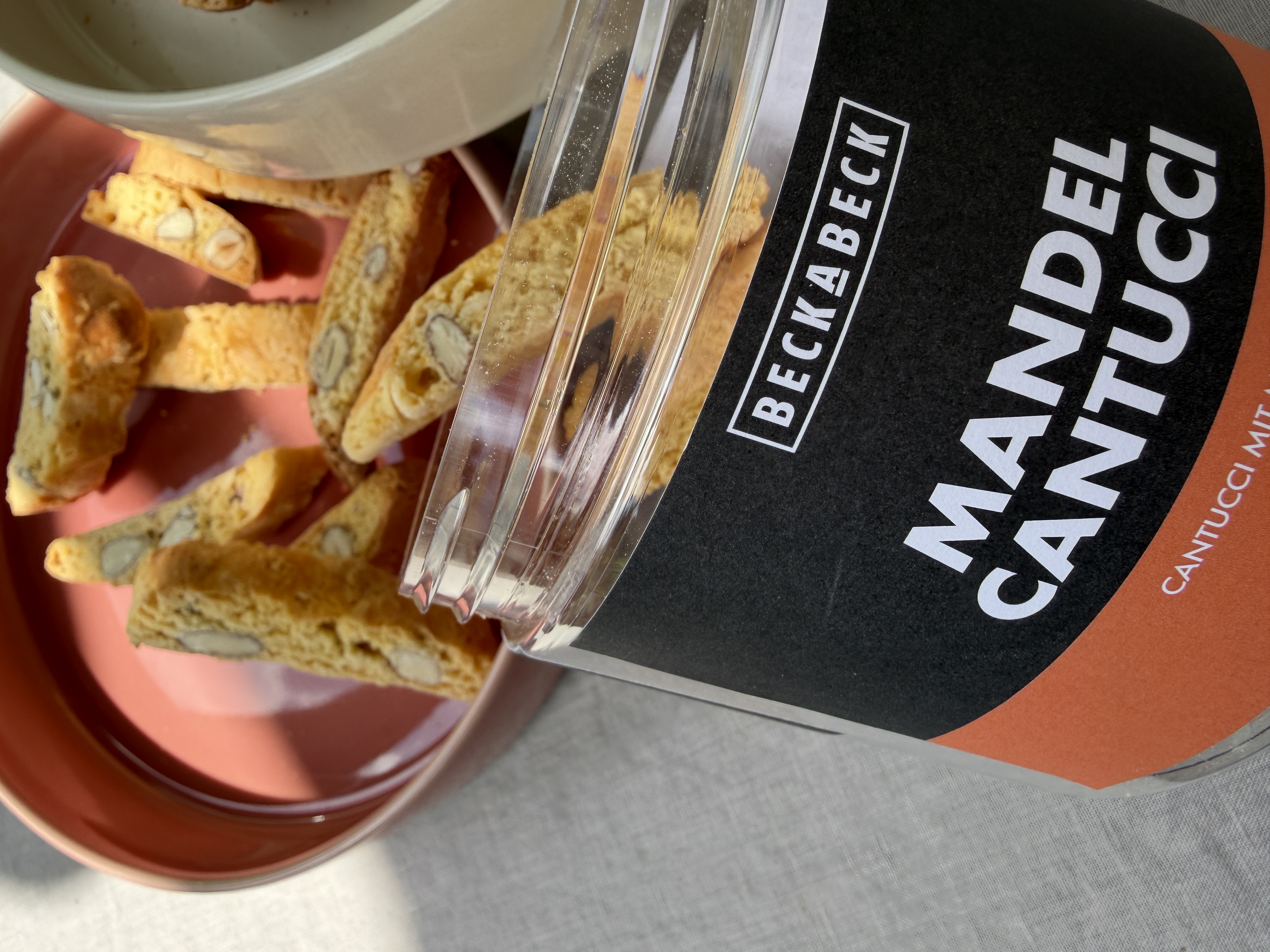 Cantucci mit ganzen Mandeln