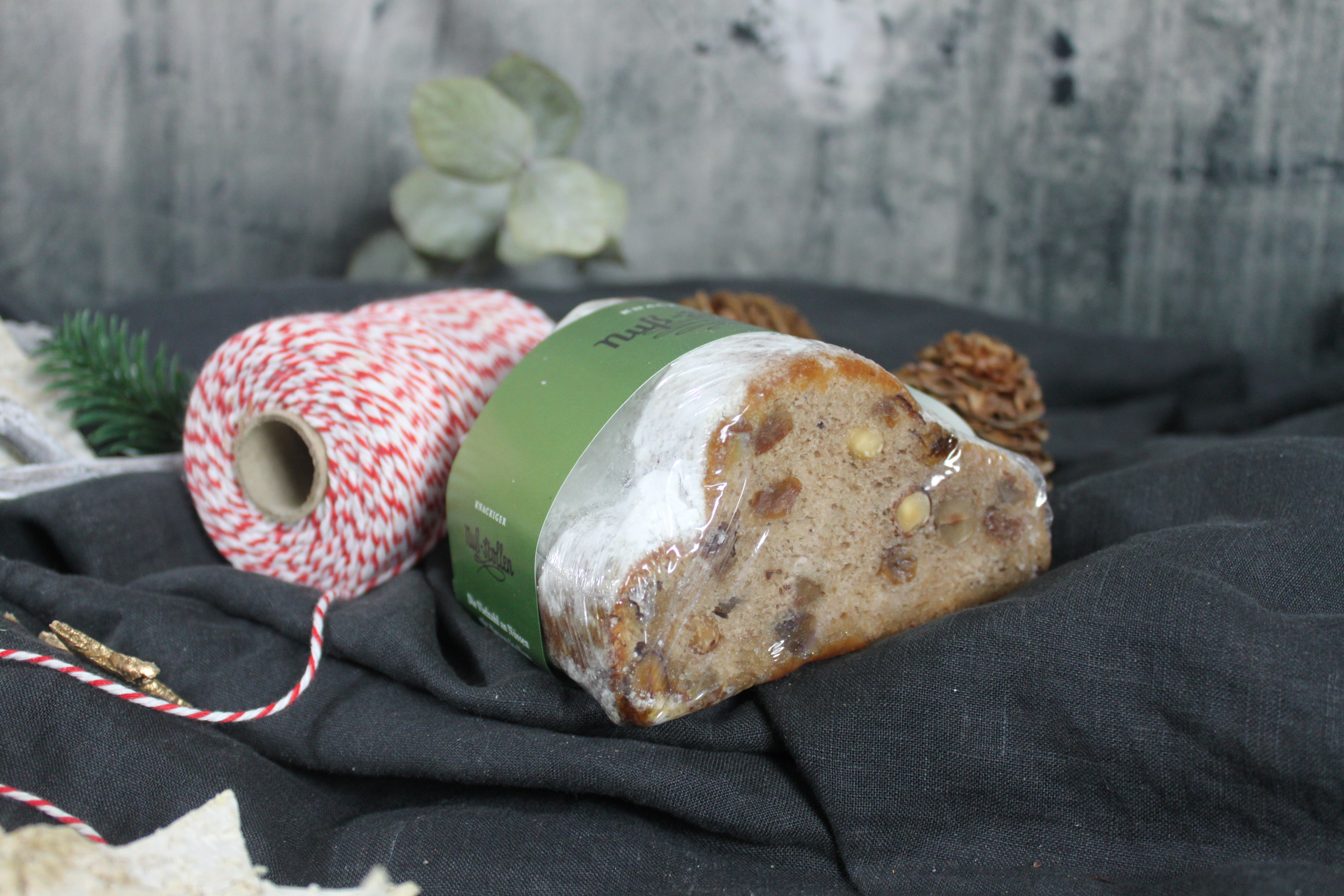 Nussstollen // halb